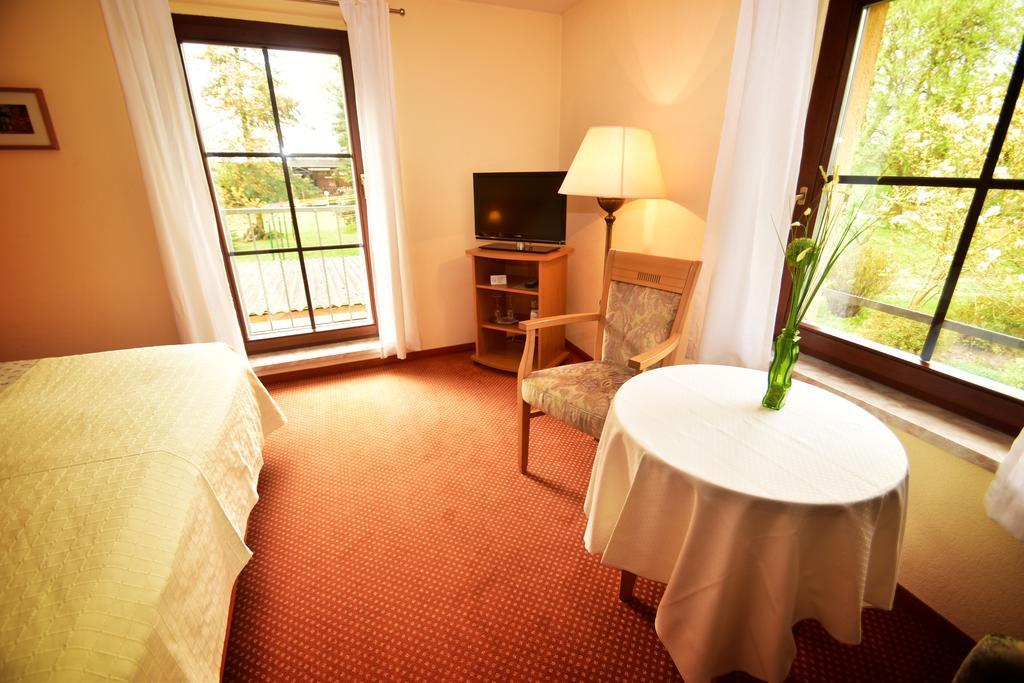 Landhotel Zur Guten Einkehr Grubschütz Esterno foto