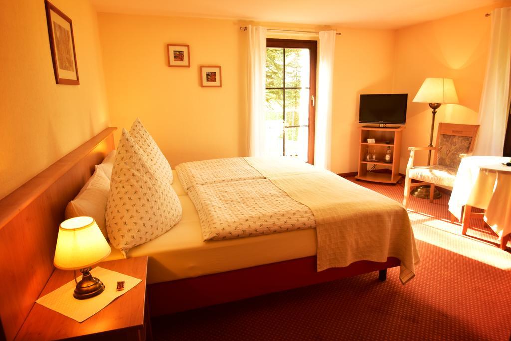Landhotel Zur Guten Einkehr Grubschütz Esterno foto