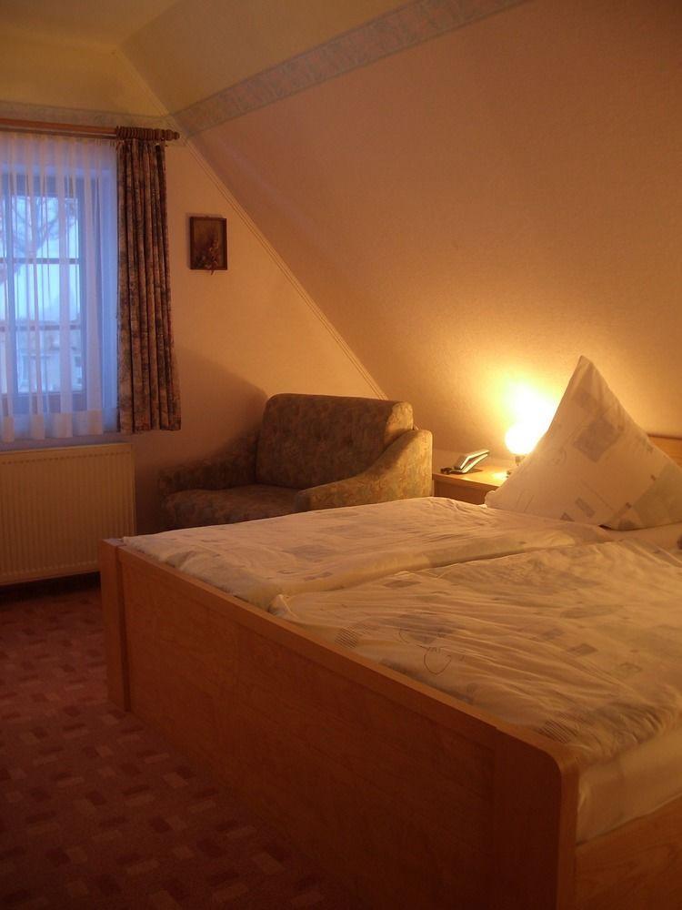 Landhotel Zur Guten Einkehr Grubschütz Esterno foto